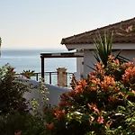 Villa Yiannis - Private Pool & Endless Sea View, By Zantewize