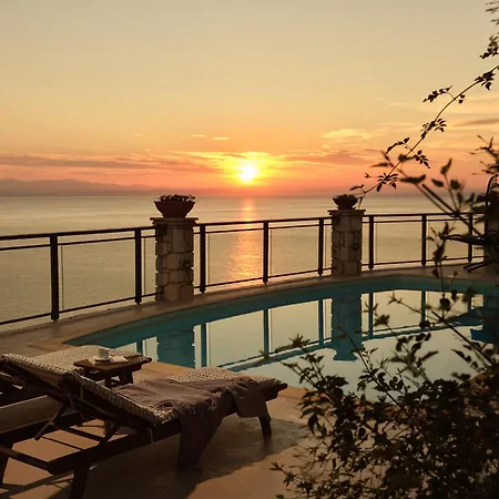 Yiannis - Private Pool & Endless Sea View, By Zantewize Villa