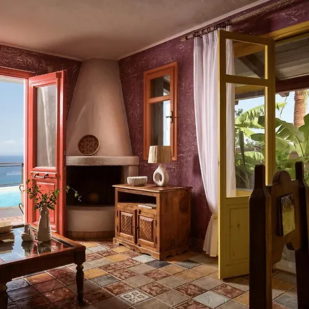 Yiannis - Private Pool & Endless Sea View, By Zantewize Vila